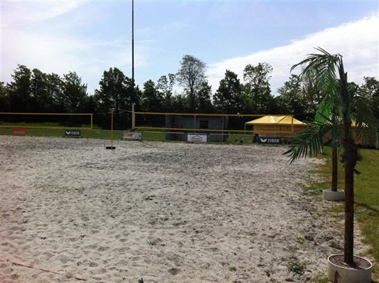 De beachvolleybalvelden van beachvolleybalclub de Zandbak zijn beschikbaar voor bedrijven, scholen, andere verenigingen